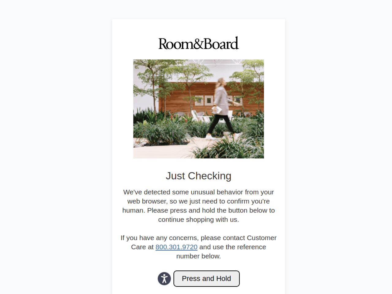 Room & Board 웹사이트 데스크톱 화면 스크린샷 — 미니멀, 컬러풀 스타일