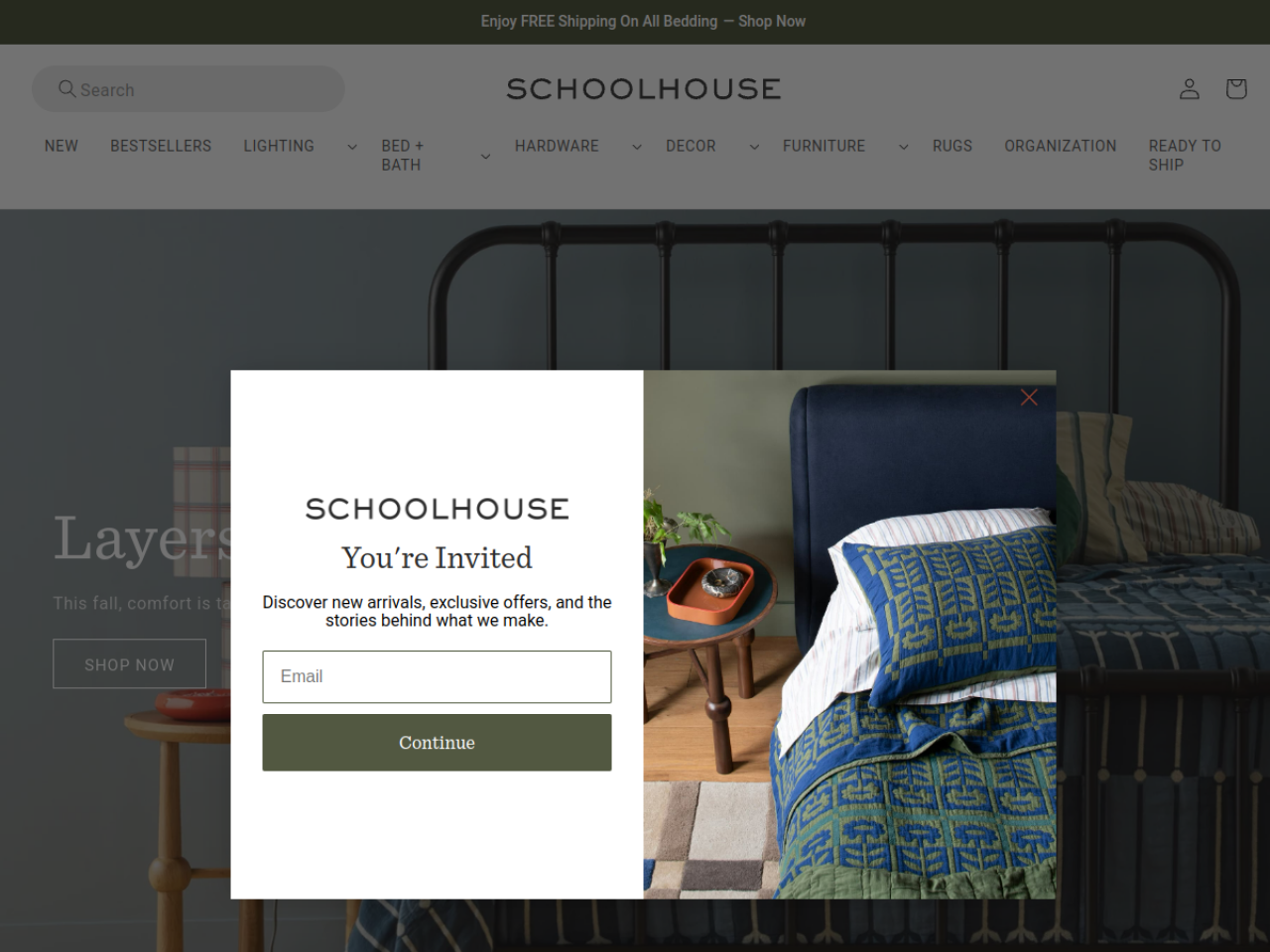 Schoolhouse 웹사이트 데스크톱 화면 스크린샷 — 레트로, 타이포그래피 스타일